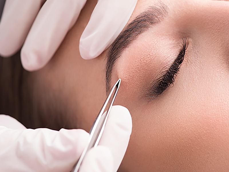 Professional Eyebrow Plucking